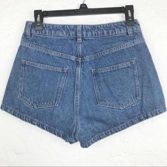 H&M Coachella denim jean shorts with red roses-8 - Picture 5 of 10